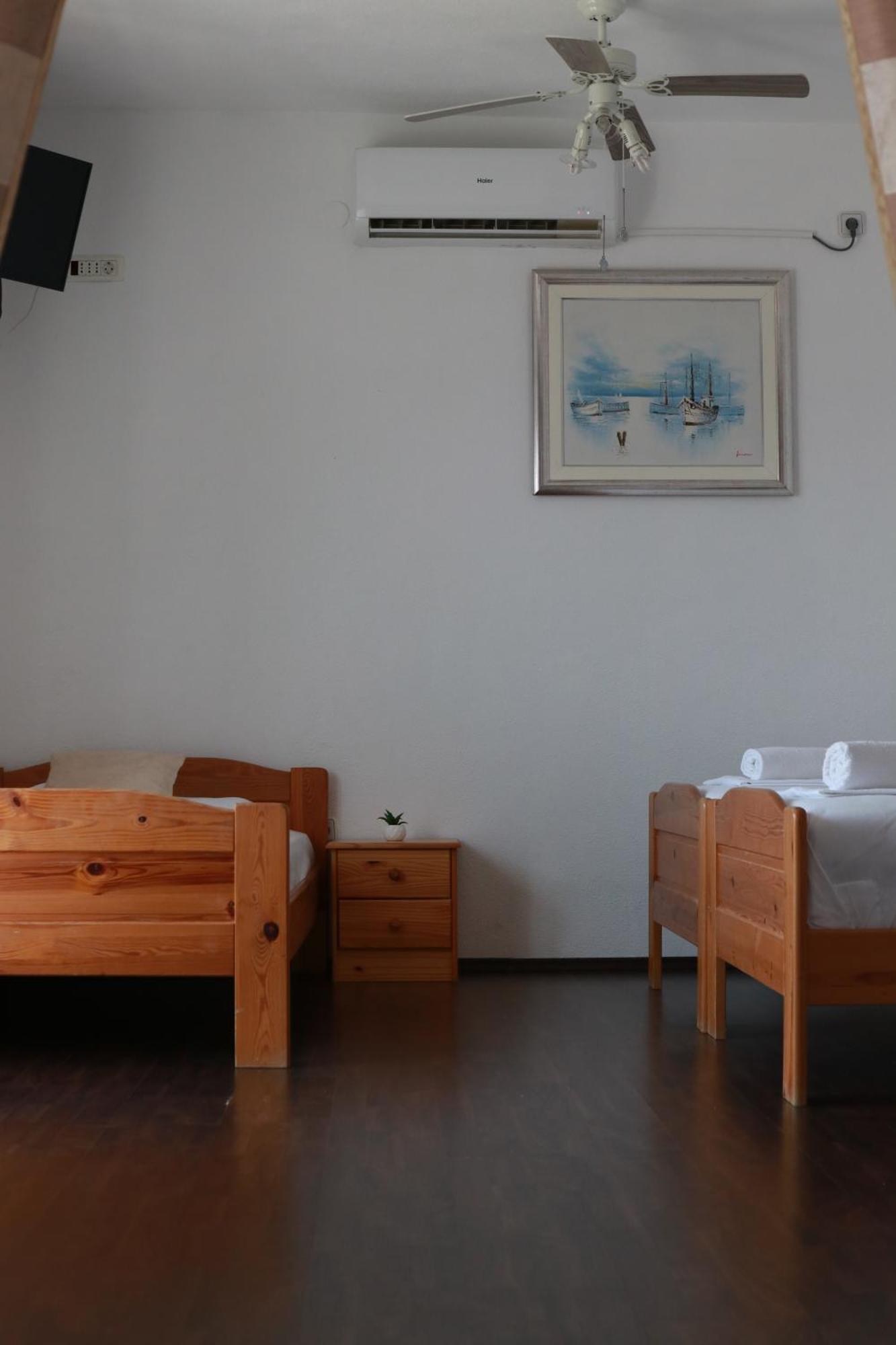 סגט ווראנייצה Apartments Mrdan מראה חיצוני תמונה